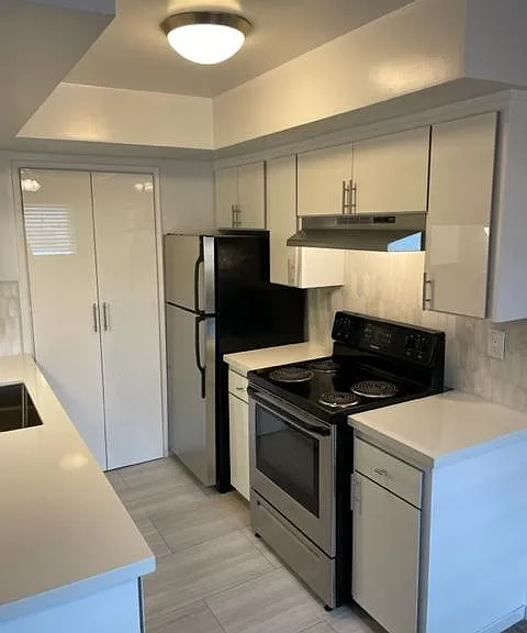 8131 Lemon Ave — Photo 2