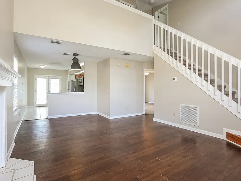 7579 Sugar Bay Ln — Photo 4