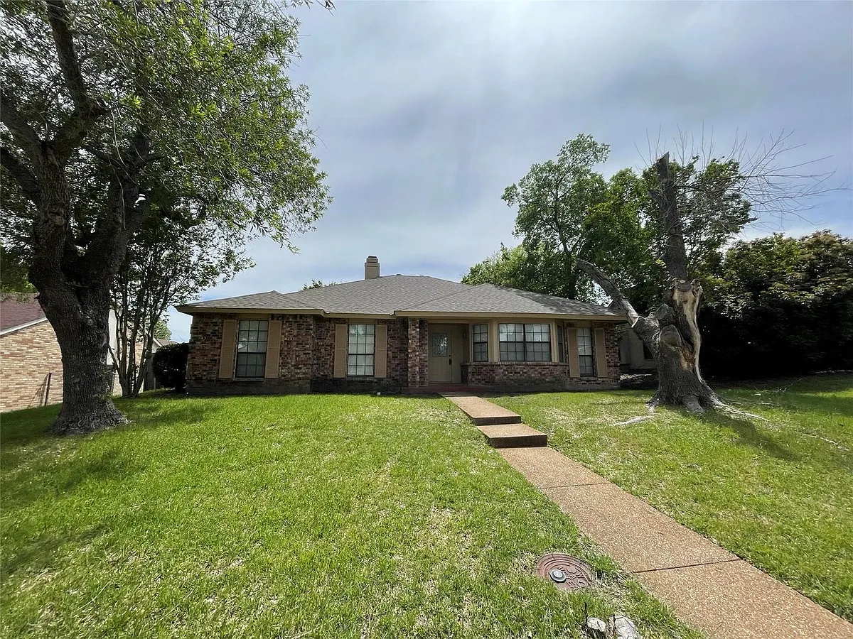 Building Photo - 1052 Twin Falls Dr