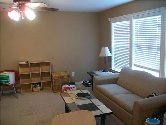 4th image of 2913 Inks Lake Dr
