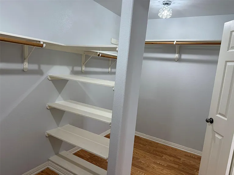 3209 Macarthur Ave #A — Photo 6