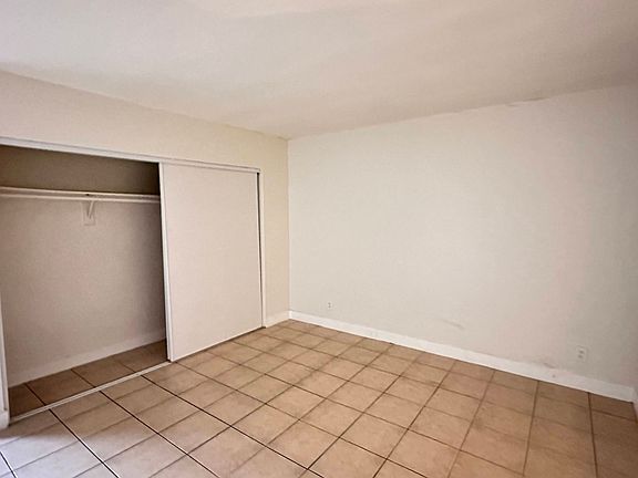 4th image of 709 E Chestnut Ave APT 201