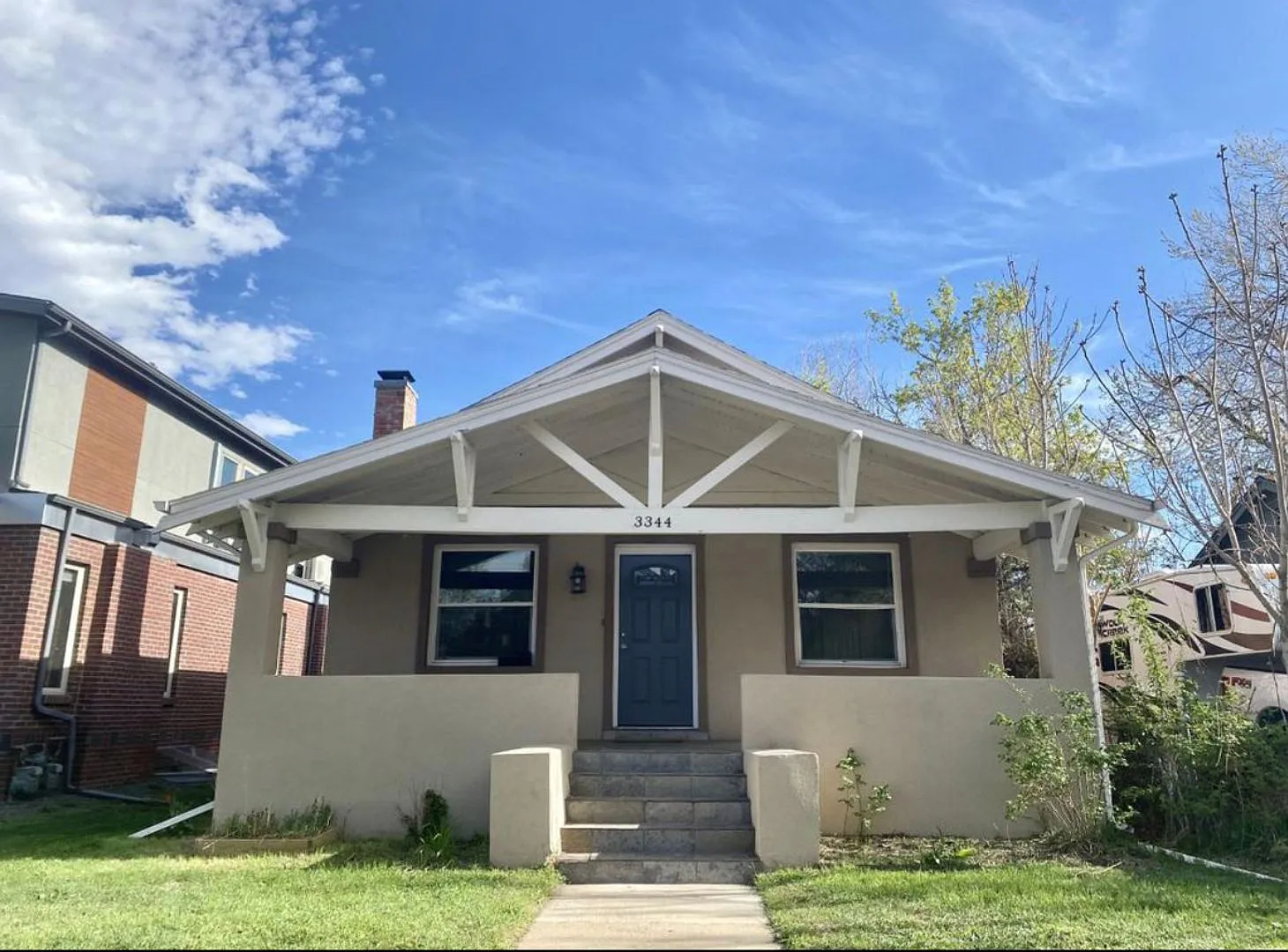 Single Family Home in Highland Square — Photo 1