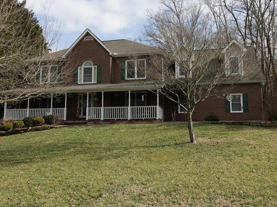 1st image of 9936 Delle Meade Dr
