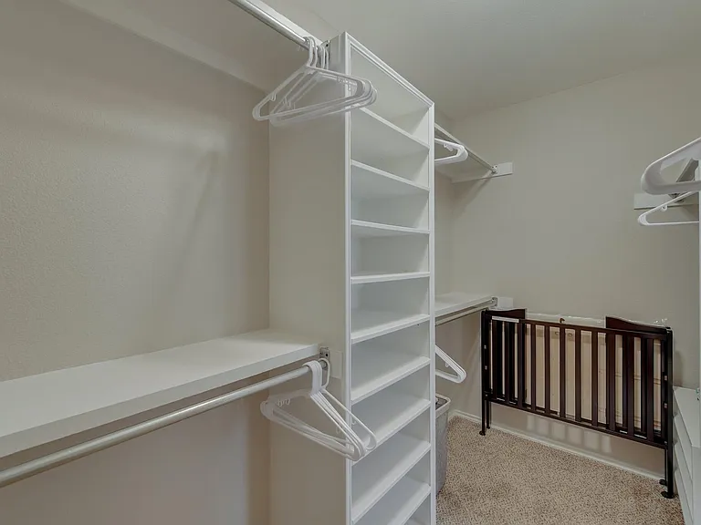 502 Stillmeadow Dr — Photo 19