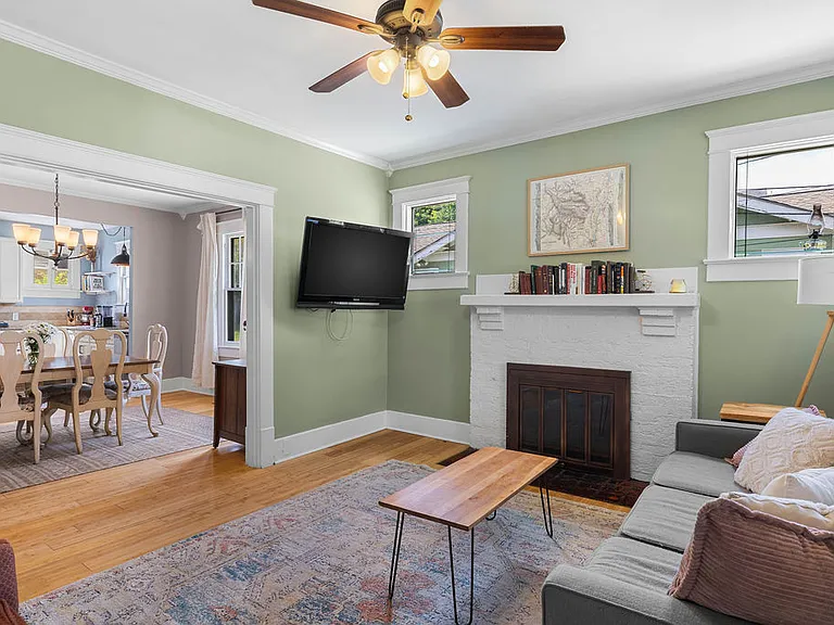 4419 Saint Elmo Ave — Photo 7
