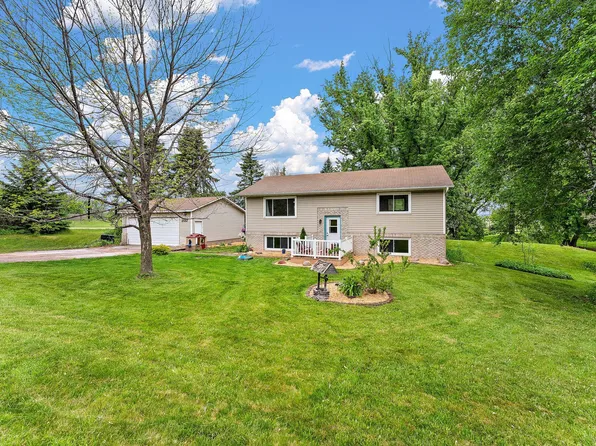 2057 64th St, Lino Lakes, MN 55110