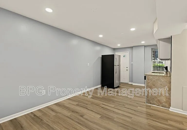 1033 5th St NE #BASEMENT — Photo 6