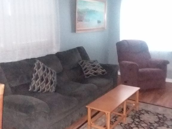 4th image of 9860 Lily St
