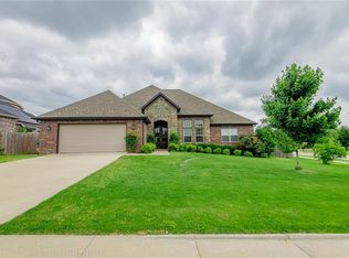 3773 E Spanish Bay Pl, Fayetteville, AR 72701