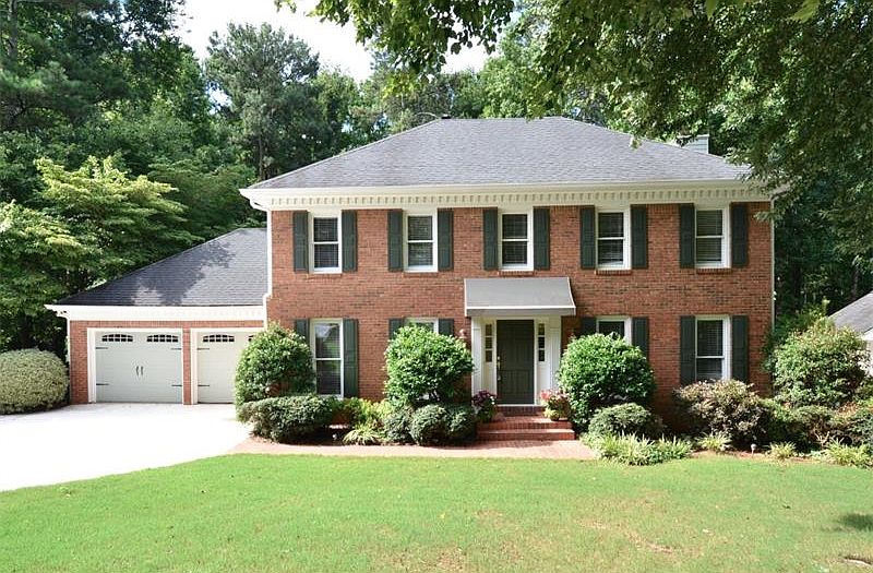 1st image of 2671 Kenwood Dr