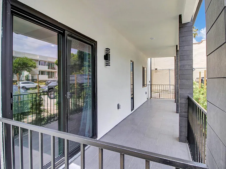 1256 Princeton St #G — Photo 33