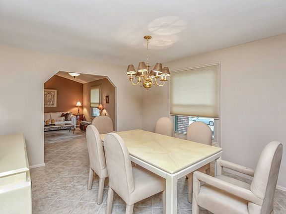 4th image of 15647 Summerridge Dr