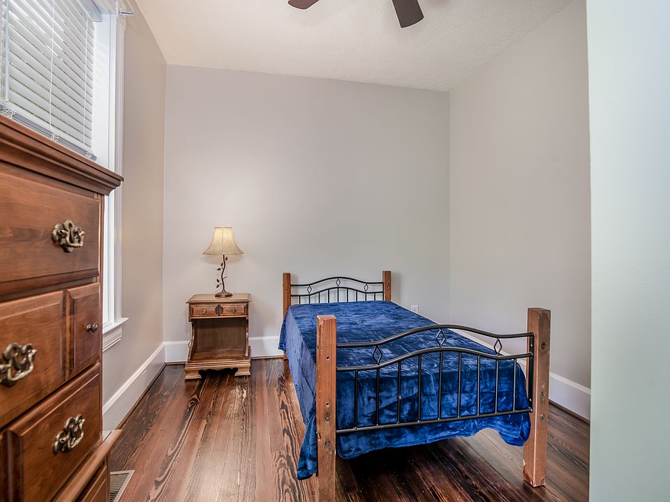 1st image of 148 Warwick St Room 3