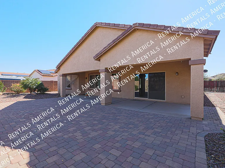 2954 E Coconino Dr — Photo 33