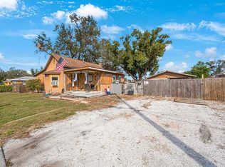 162 3rd St NW, Largo, FL 33770