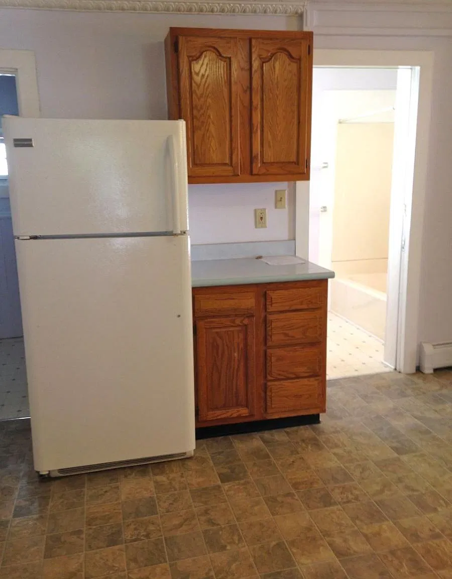 4 bed, 1.5 bath, 1300 sqft, $3,900 — Photo 4