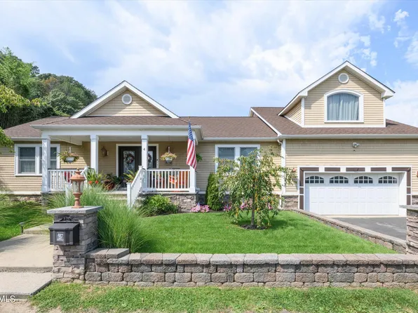 4 Marie Avenue, Highlands, NJ 07732