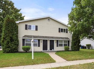 1403 W Linwood Ave, Oshkosh, WI 54901