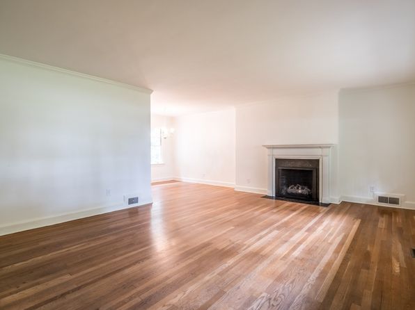 432 Collier Rd NW