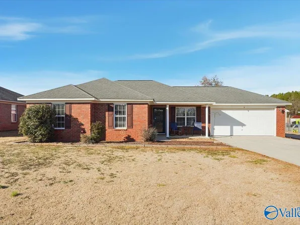 339 Shady Ln, Hazel Green, AL 35750