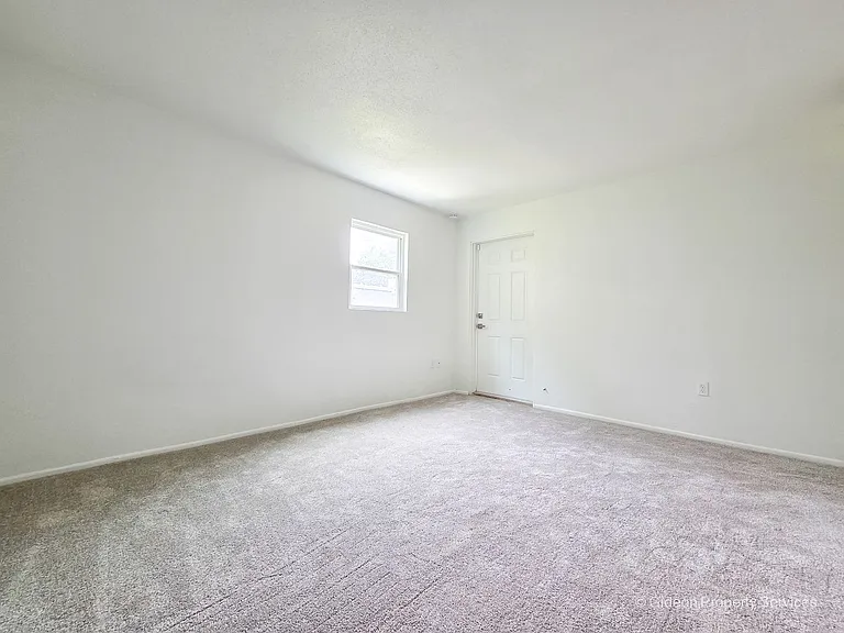 711 SW 75th St #106 — Photo 35