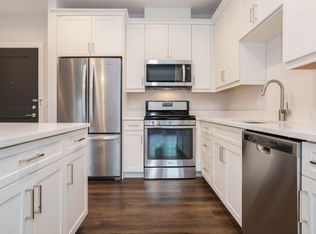110 Market St APT 206, Saddle Brook, NJ 07663