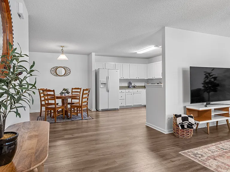 231 Tigers Paw Dr — Photo 8