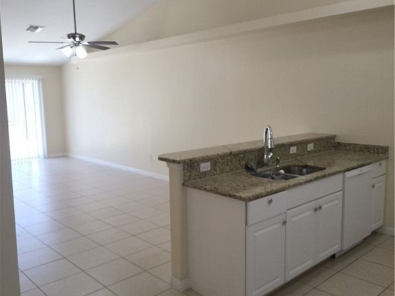 5th image of 4701/4703 SW 8th Pl