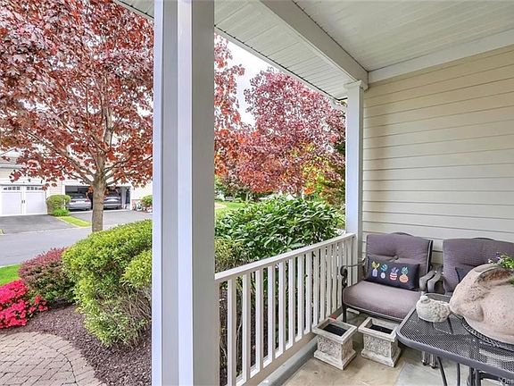 4th image of 3 Shinnecock Ct