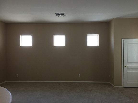 3rd image of 10562 Ettenmoor Ave