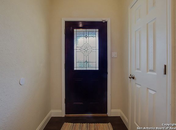 3rd image of 16715 Quartett Ln