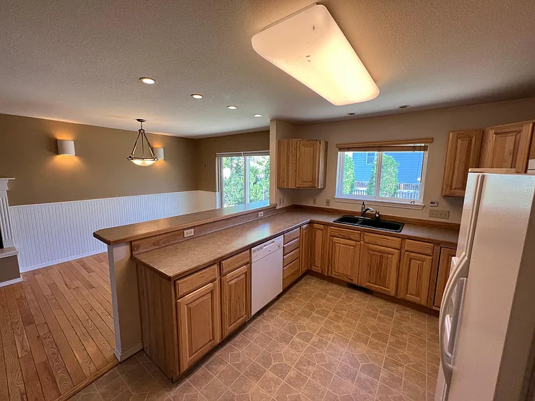 2623 Daisy Dr — Photo 9