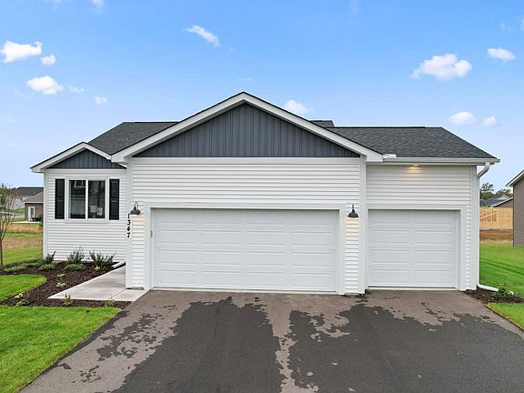 2nd image of 1347 Orchid Way