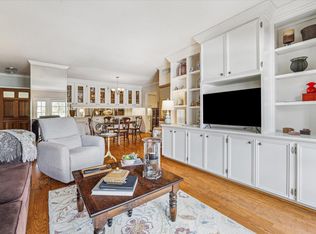 2238 S Piney Point Rd APT 204, Houston, TX 77063