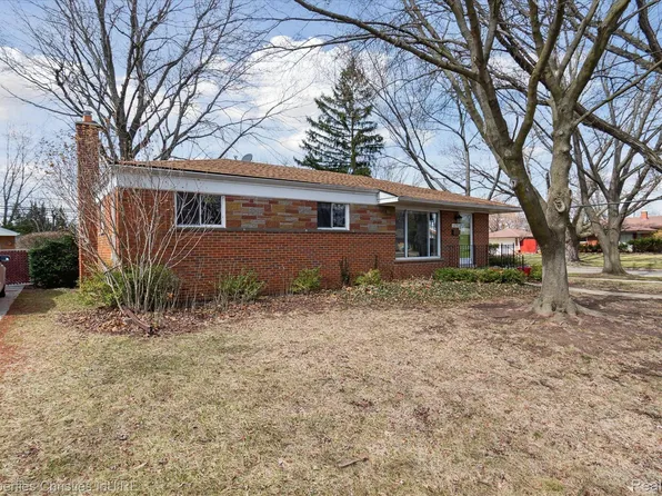 14195 Lyons St, Livonia, MI 48154