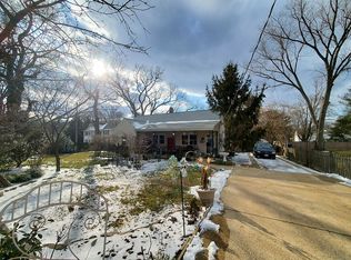 4924 Grafton St, Alexandria, VA 22312