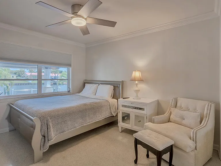 3911 Americana Dr — Photo 17