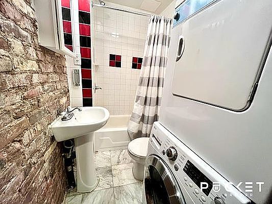 4th image of 647 E 11th St APT 25