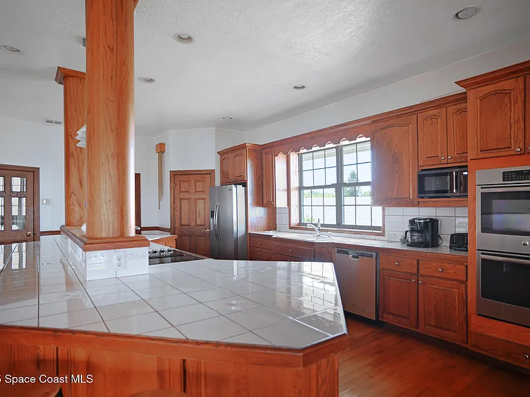 6285 N Highway 1 — Photo 33