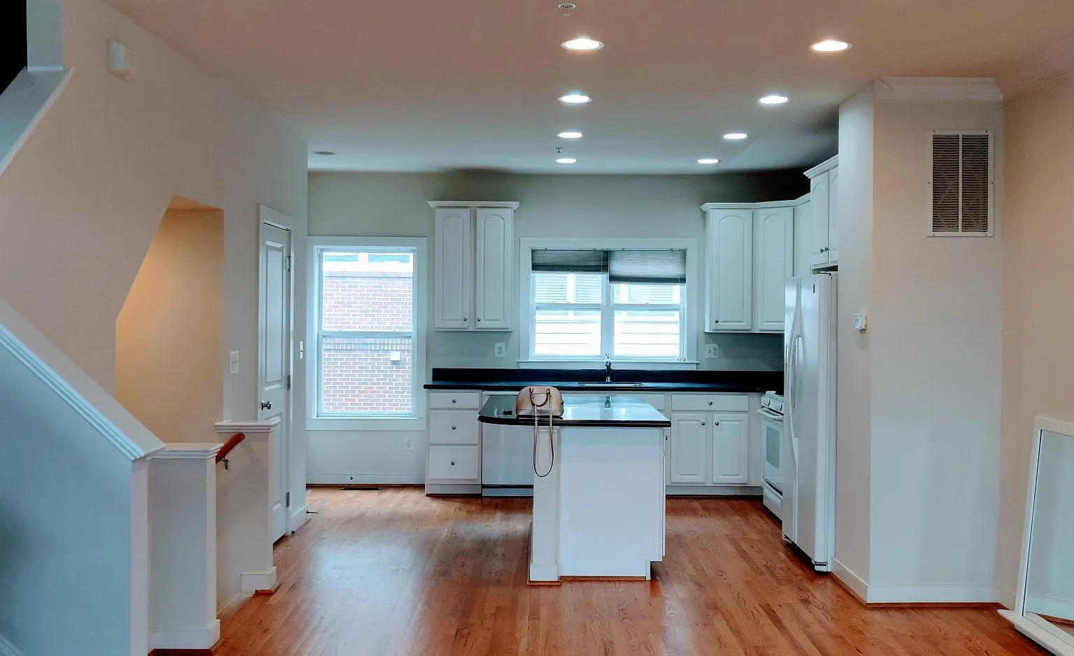11028 Amherst Ave — Photo 1