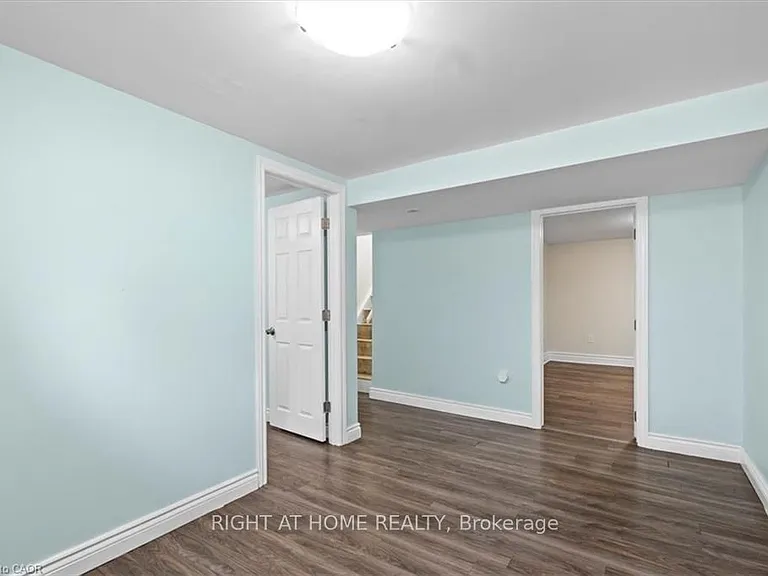 134 Victor Blvd #LOWER LEVEL — Photo 10