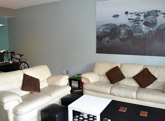 5th image of 1812 West Ave Suite 101