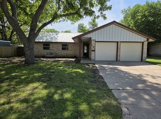 7408 Overhill Rd, Fort Worth, TX 76116