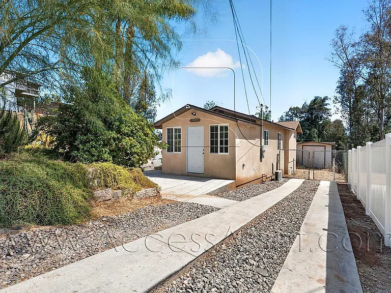 23963 Lodge Dr — Photo 1