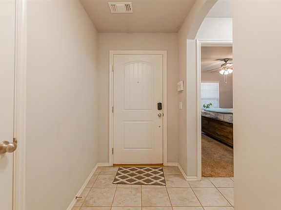 5th image of 115 N Boardwalk St