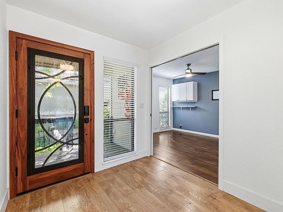 2nd image of 3073 Cambridge Rd