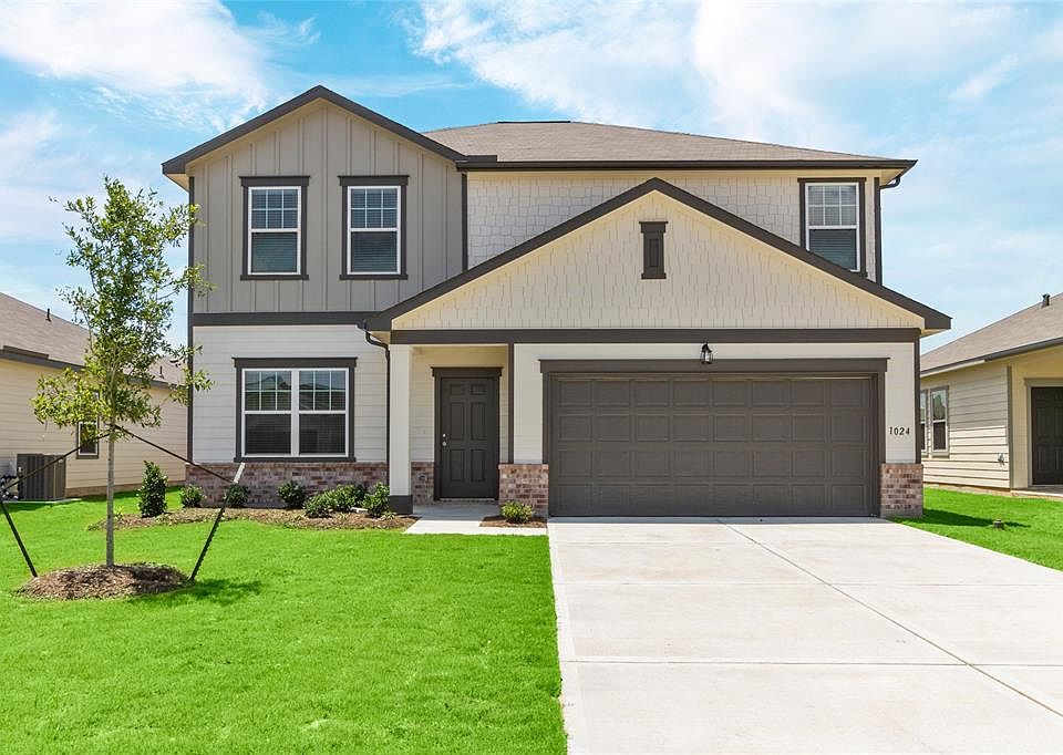 1st image of 1024 Water Oak Ln