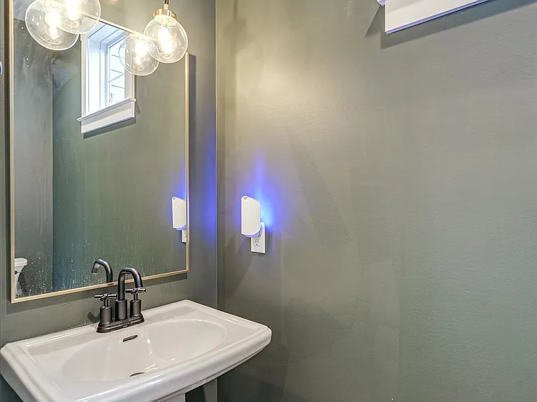 1124B Leland Ave #B — Photo 3