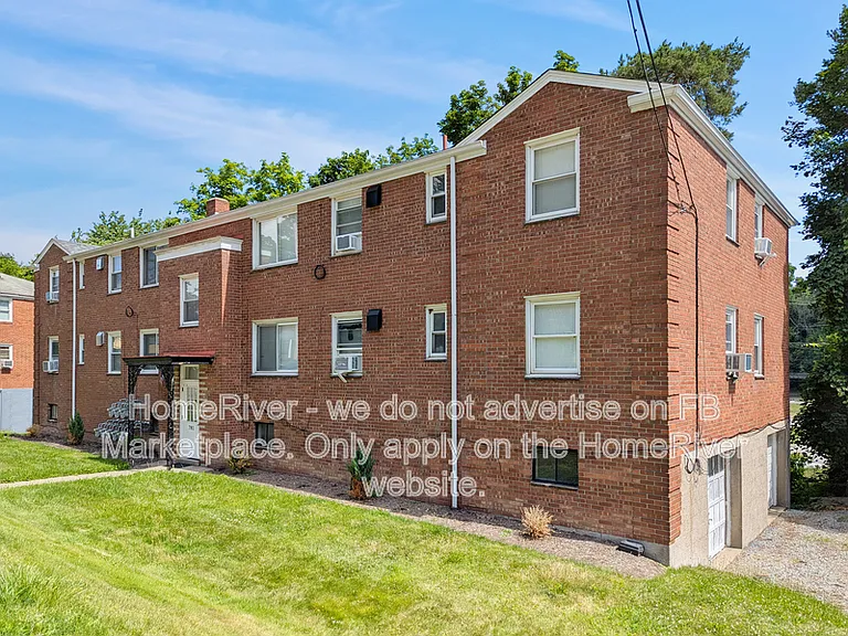 781 Cooke Dr #3 — Photo 4